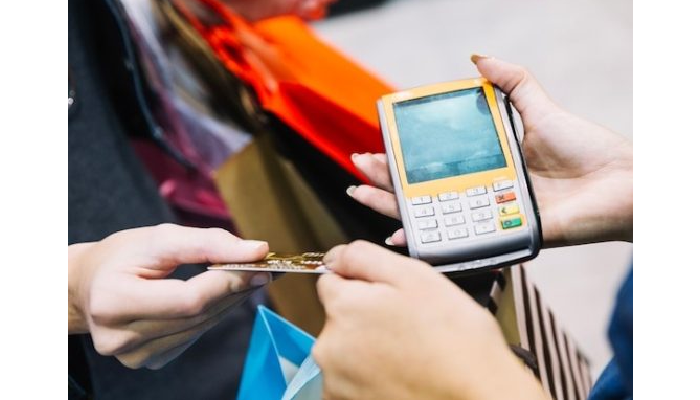 Streamline Business Transactions With A Portable Card Machine in Uk