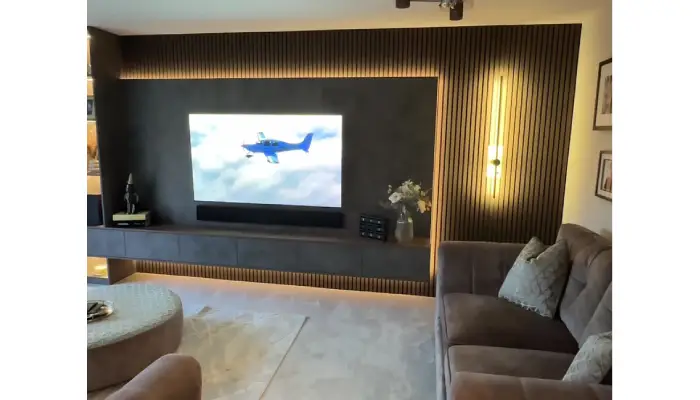 How to Choose the Right Materials for Bespoke Media Walls?